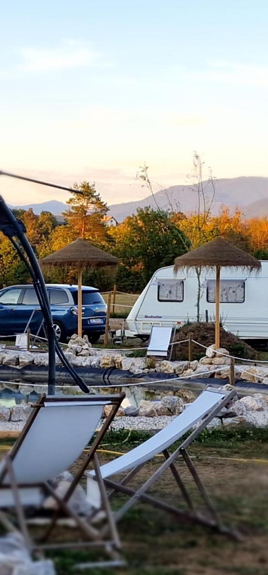 Camping Garden Park Pitches Hotel Radovljica Exterior photo